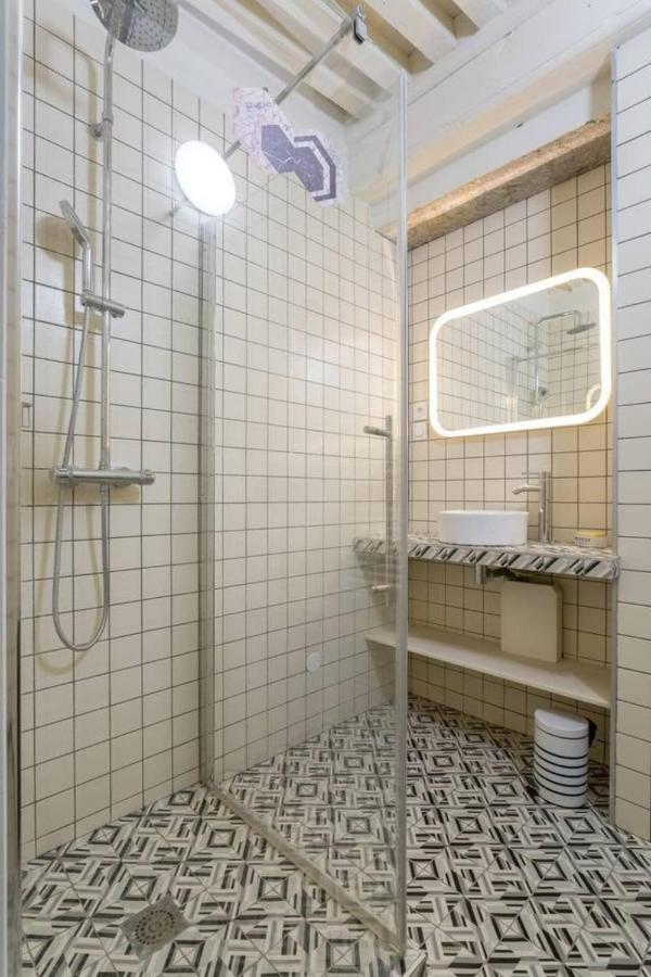 Character Apartment 6 People - City Center Lyon Dış mekan fotoğraf