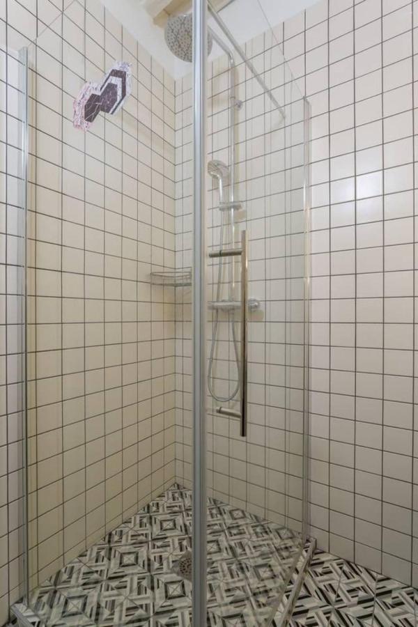 Character Apartment 6 People - City Center Lyon Dış mekan fotoğraf